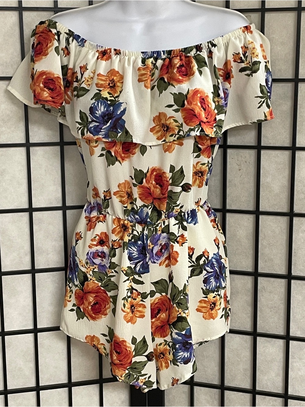 See You Monday Cream Off-Shoulder Floral Romper size small